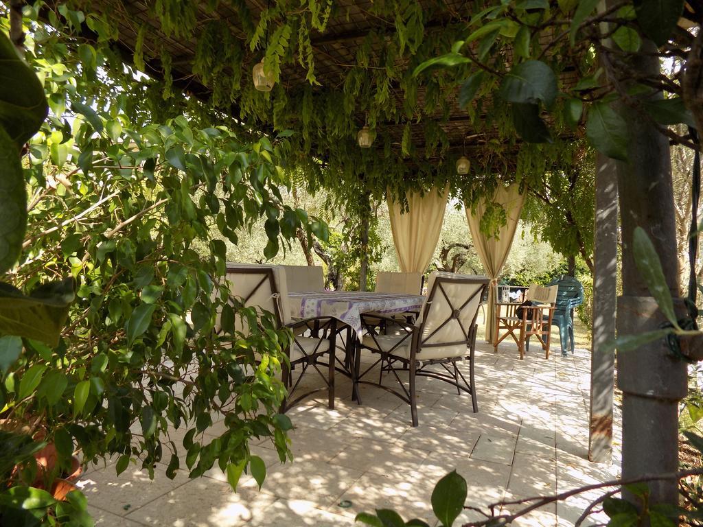 Due Archi Bed & Breakfast SantʼAmbrogio di Valpolicella Dış mekan fotoğraf