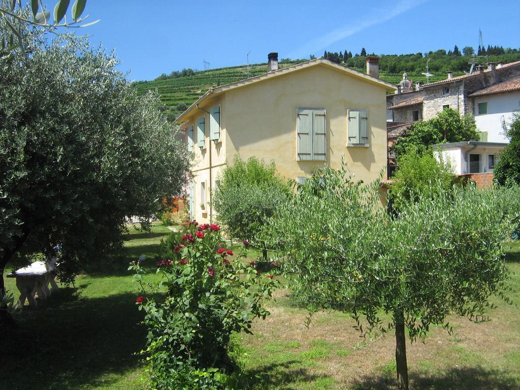 Due Archi Bed & Breakfast SantʼAmbrogio di Valpolicella Dış mekan fotoğraf