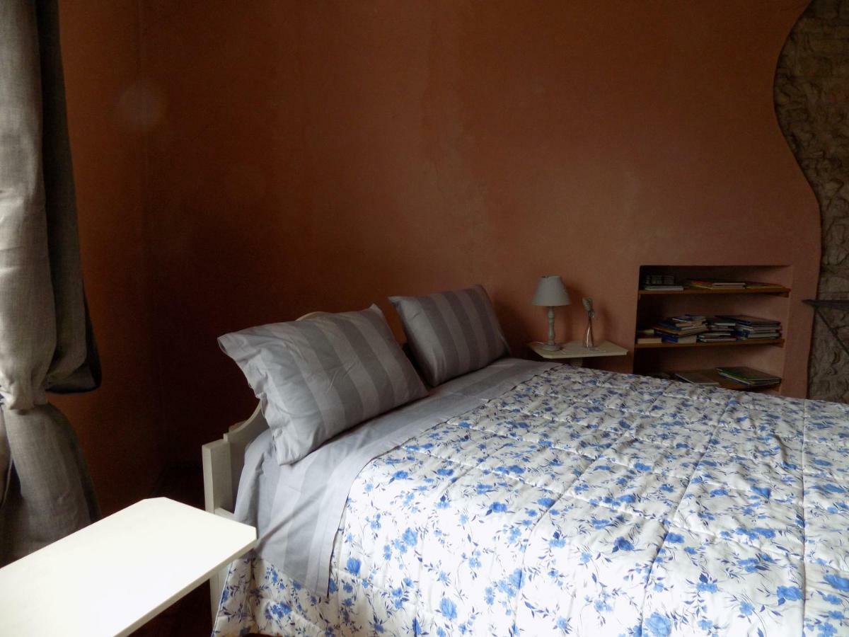 Due Archi Bed & Breakfast SantʼAmbrogio di Valpolicella Oda fotoğraf
